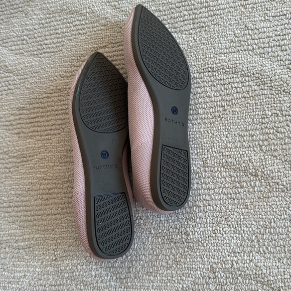 COPY - Rothy’s 
Size 7 - Picture 2 of 3